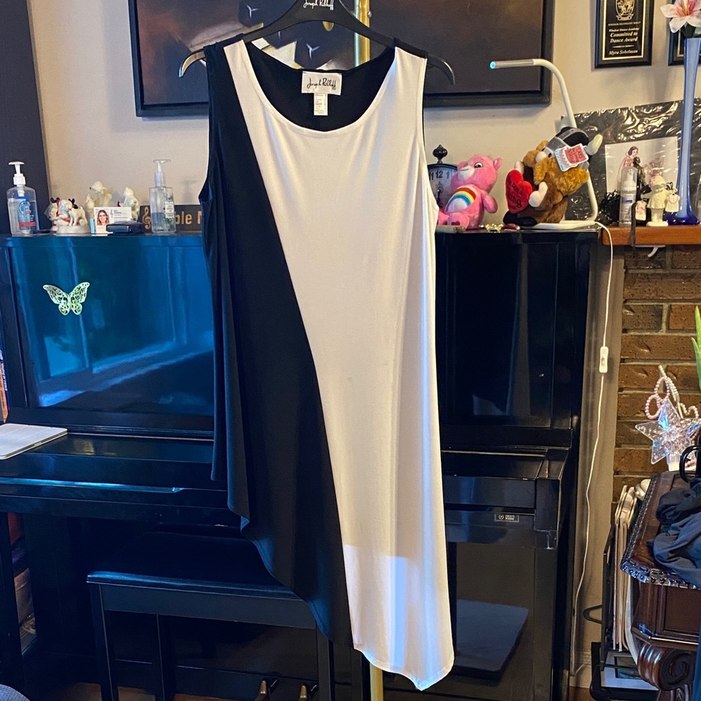 Joseph Ribkoff Black and White Asymmetrical Sleeveless Tunic